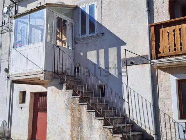 Appartamento in vendita di 180 m² in Traversa E Sopra la Fontana, 5