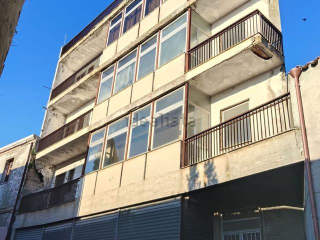 Appartamento in vendita di 180 m² in Via Cagliari, 82