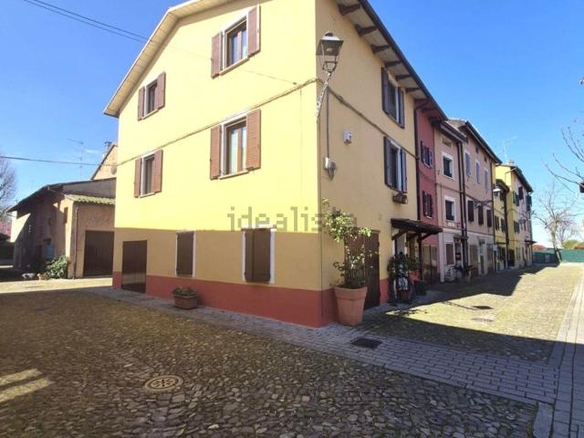 Appartamento in vendita di 180 m² in Via Camaiore, 1