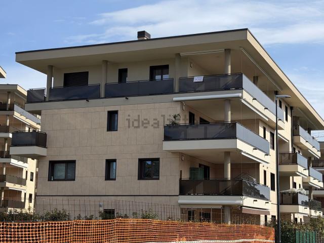 Appartamento in vendita di 180 m² in Via Carlo Vanzetti