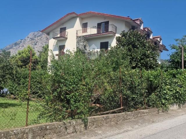 Appartamento in vendita di 180 m² in Via Cirignano