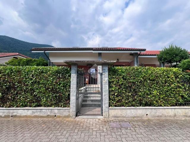 Appartamento in vendita di 180 m² in Via Alessandria, 32