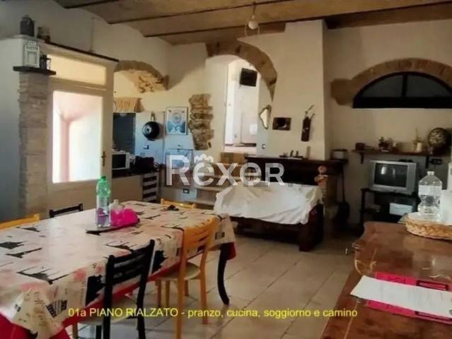 Appartamento in vendita di 180 m² in Via Arco Vinciguerra