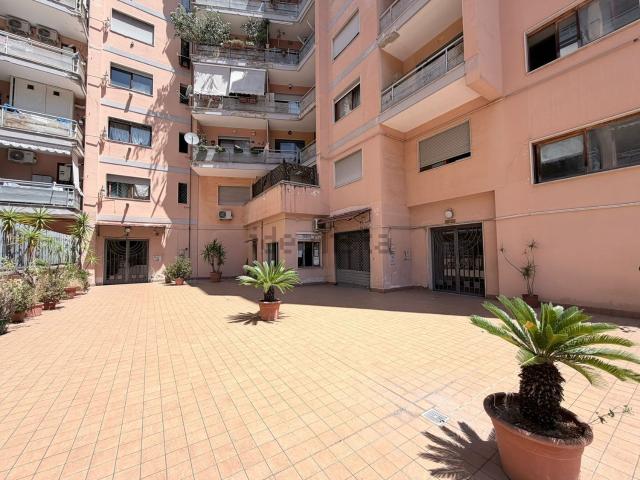 Appartamento in vendita di 180 m² in Via Arno, 36