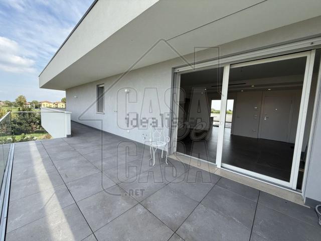 Appartamento in vendita di 180 m² in Via Augustea