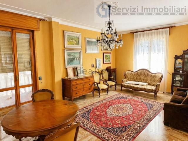 Appartamento in vendita di 180 m² in Via Augusto Balsamo, 1