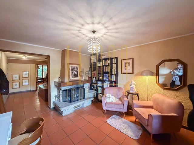 Appartamento in vendita di 180 m² in Via Brunetta Scotti