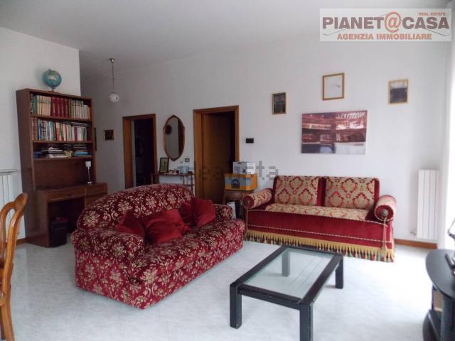 Appartamento in vendita di 180 m² in Via Burrone