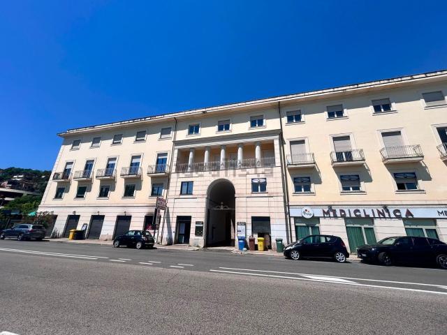 Appartamento in vendita di 180 m² in Via Gaetano di Biasio