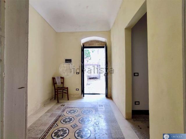 Appartamento in vendita di 180 m² in Via Garibaldi