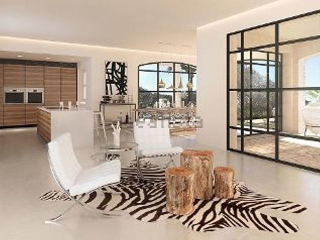 Appartamento in vendita di 180 m² in Via Genova, 18