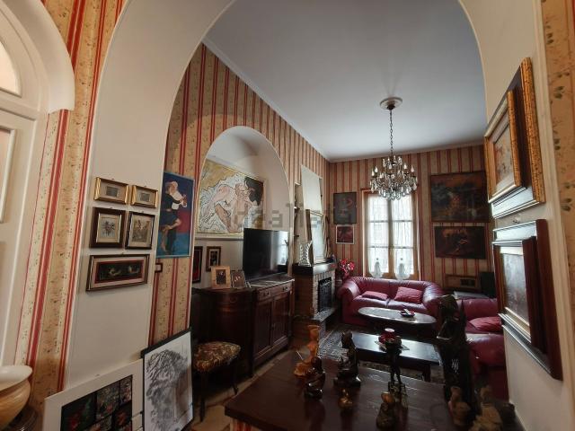 Appartamento in vendita di 180 m² in Via Ghilini
