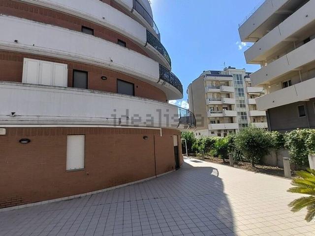 Appartamento in vendita di 180 m² in Via Giulio Cesare