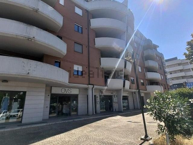 Appartamento in vendita di 180 m² in Via Giulio Cesare
