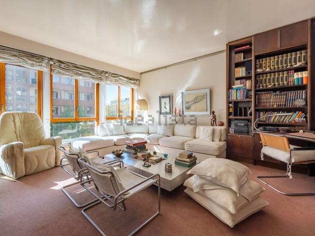 Appartamento in vendita di 180 m² in Via Giuseppe Frua, 21