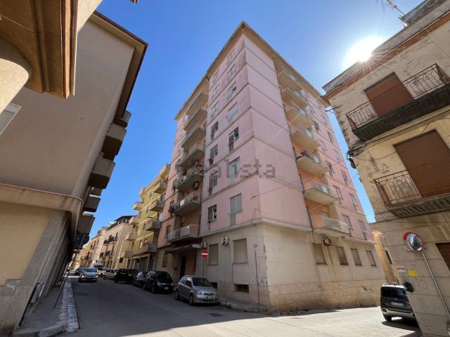 Appartamento in vendita di 180 m² in Via Giuseppe Mazzini, 52