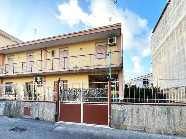 Appartamento in vendita di 180 m² in Via Giuseppe Salvioli, 12