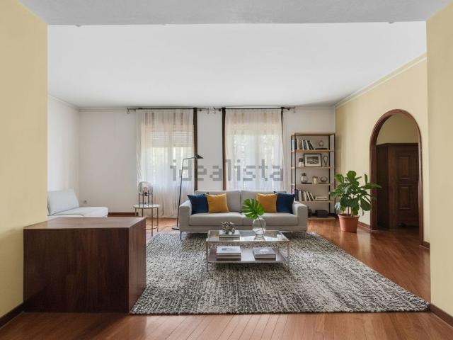 Appartamento in vendita di 180 m² in Via Giorgio Washington