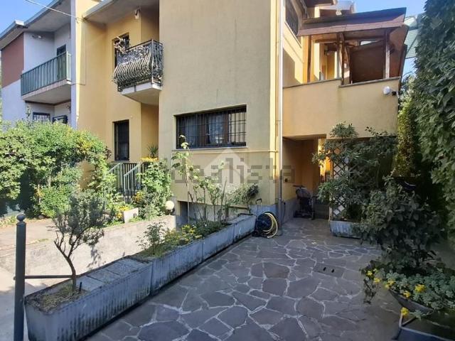 Appartamento in vendita di 180 m² in Via Giovanni Boccaccio, 21