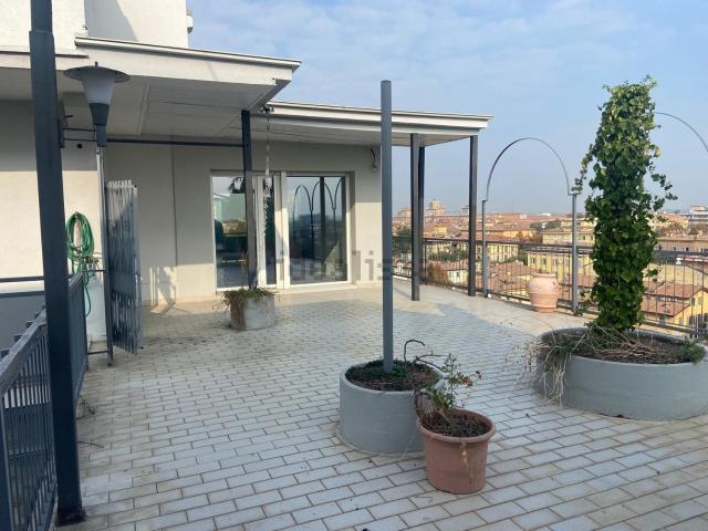 Appartamento in vendita di 180 m² in Via Giovanni Sabbatini
