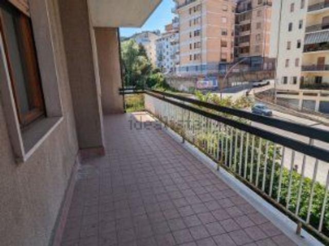 Appartamento in vendita di 180 m² in Via Giovanni Pascoli, 48