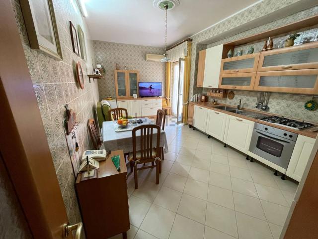 Appartamento in vendita di 180 m² in Via GROTTA SANTA
