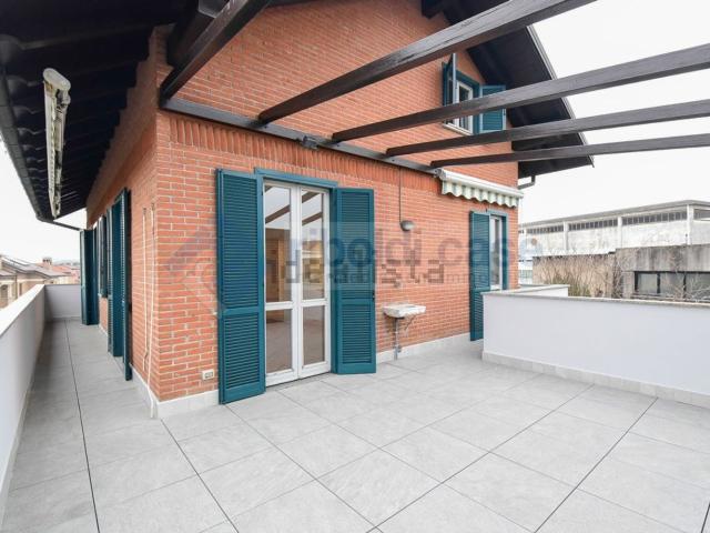 Appartamento in vendita di 180 m² in Via Guido Gozzano