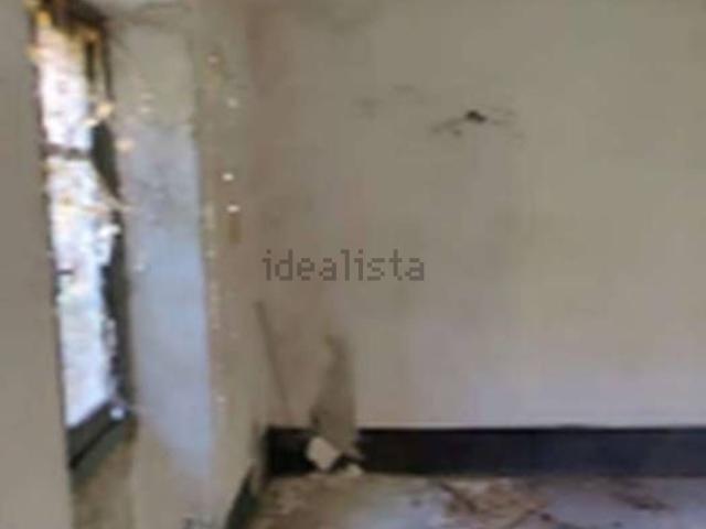 Appartamento in vendita di 180 m² in Via Dott. Pasquale Calderoni