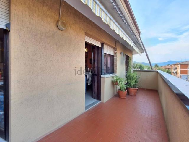 Appartamento in vendita di 180 m² in Via Domenico Ghidoni, 139