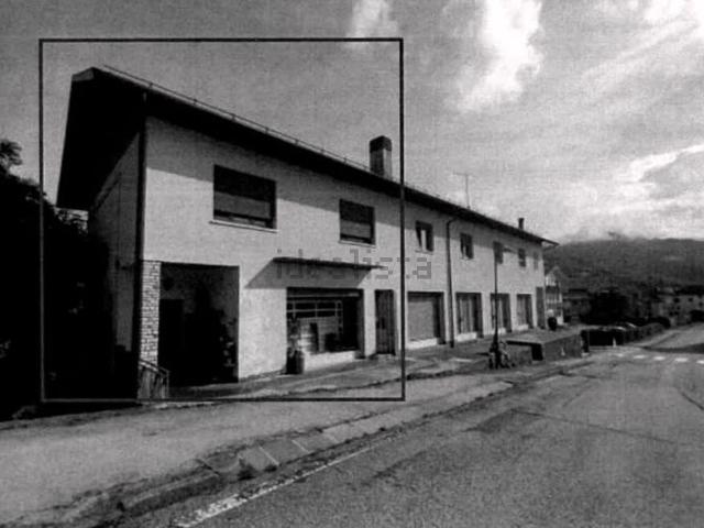 Appartamento in vendita di 180 m² in Via Donatori di Sangue