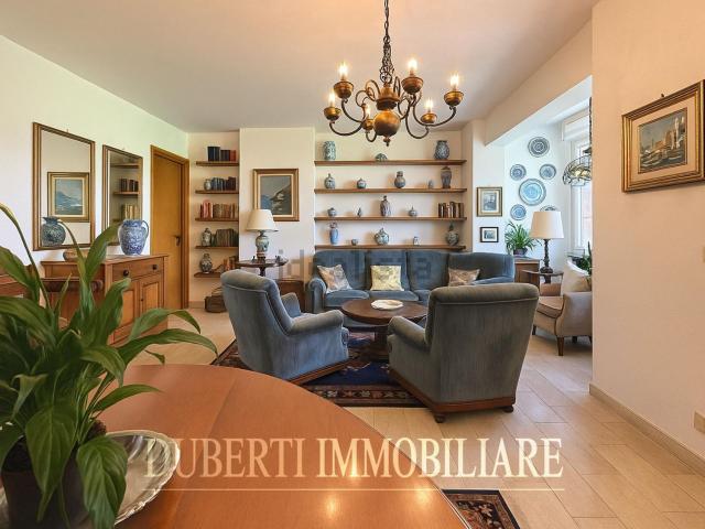 Appartamento in vendita di 180 m² in Via Daniele Manin, 3
