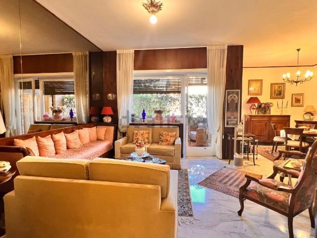 Appartamento in vendita di 180 m² in Via del Casale Giuliani
