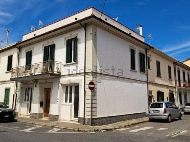 Appartamento in vendita di 180 m² in Via del Fante, 44
