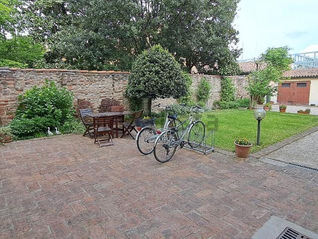 Appartamento in vendita di 180 m² in Via del Pavone