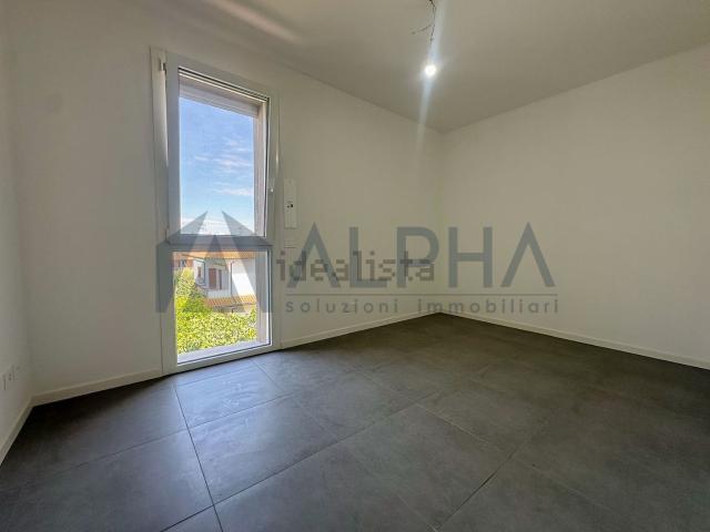 Appartamento in vendita di 180 m² in Via del Pino