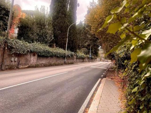 Appartamento in vendita di 180 m² in Via della Camilluccia, 741