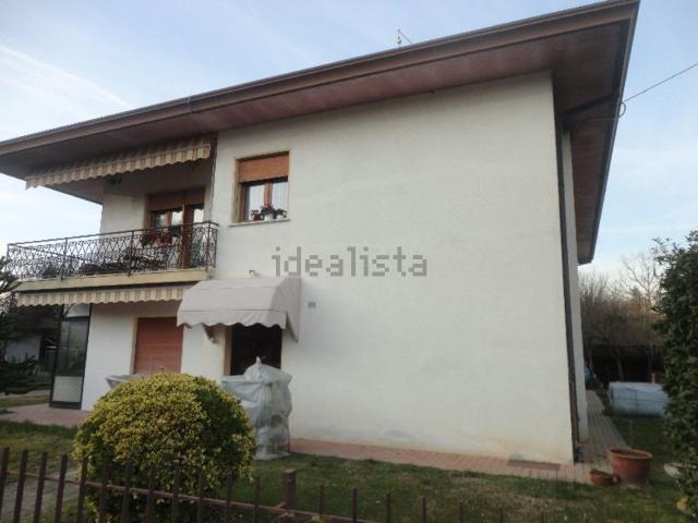 Appartamento in vendita di 180 m² in Via della Chiesa