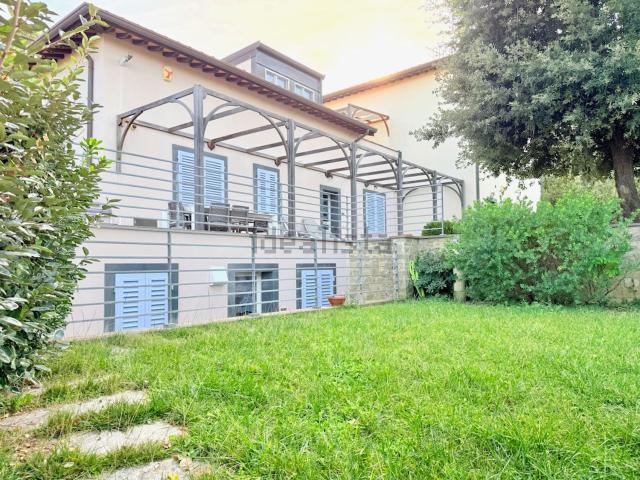 Appartamento in vendita di 180 m² in Via della Principessa