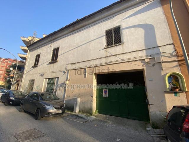 Appartamento in vendita di 180 m² in Via delle Ville, 26