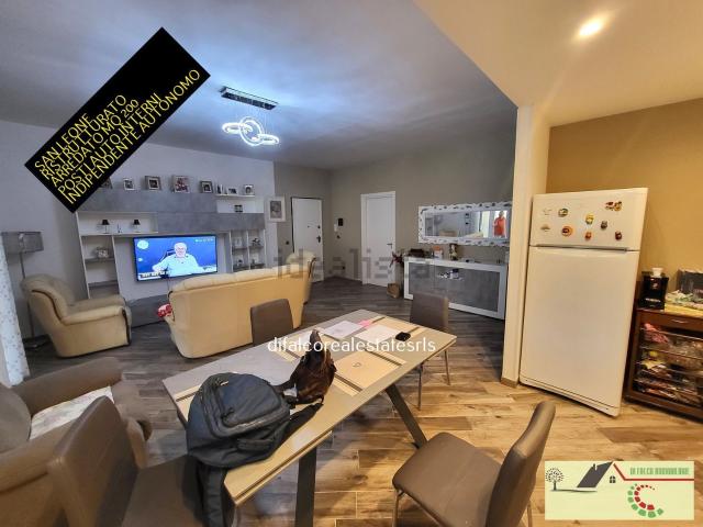 Appartamento in vendita di 180 m² in Via delle Viole