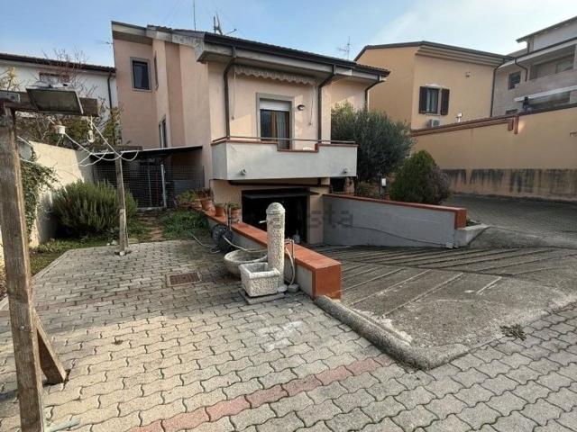 Appartamento in vendita di 180 m² in Via di Alvise Cadamosto, 20