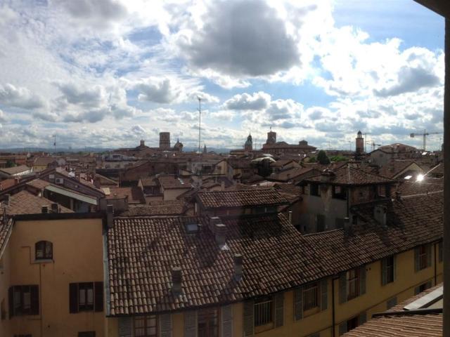 Appartamento in vendita di 180 m² in Via Emilia Santo Stefano