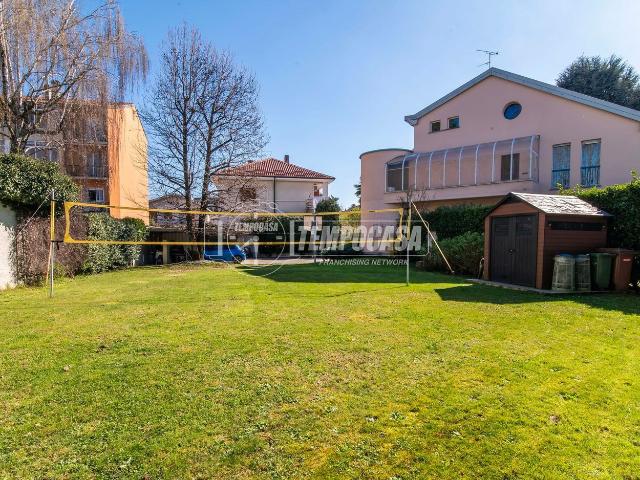 Appartamento in vendita di 180 m² in Via Ferioli, 10