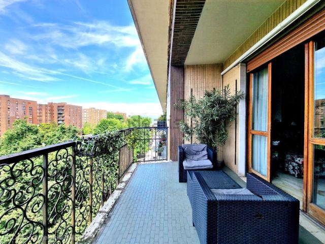 Appartamento in vendita di 180 m² in Via Francesco Carlini, 5