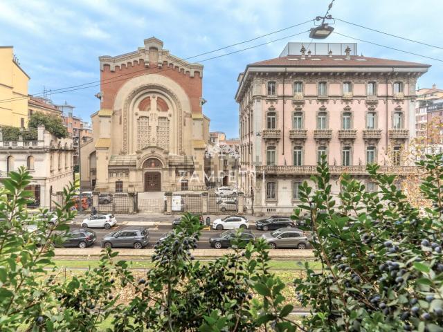 Appartamento in vendita di 180 m² in Via Ippolito Pindemonte, 2