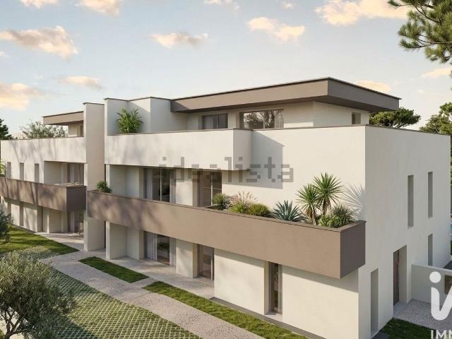 Appartamento in vendita di 180 m² in Via Isola di Torre