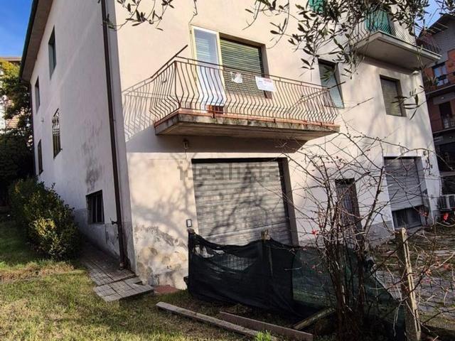 Appartamento in vendita di 180 m² in Via IV Novembre, 5