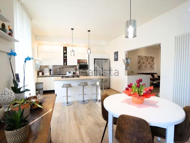 Appartamento in vendita di 180 m² in Via Luigi Aliprandi, 17