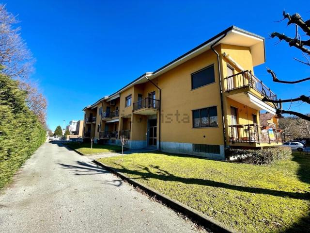 Appartamento in vendita di 180 m² in Via Monsignor Stoppa, 19