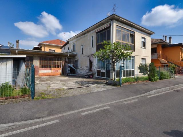 Appartamento in vendita di 180 m² in Via Montanara, 5